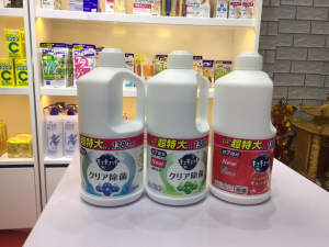 NƯỚC RỬA CHÉN DIỆT KHUẨN KAO KYUKYUTO HƯƠNG NHO MÀU XANH LÁ 1380ML (CHAI)